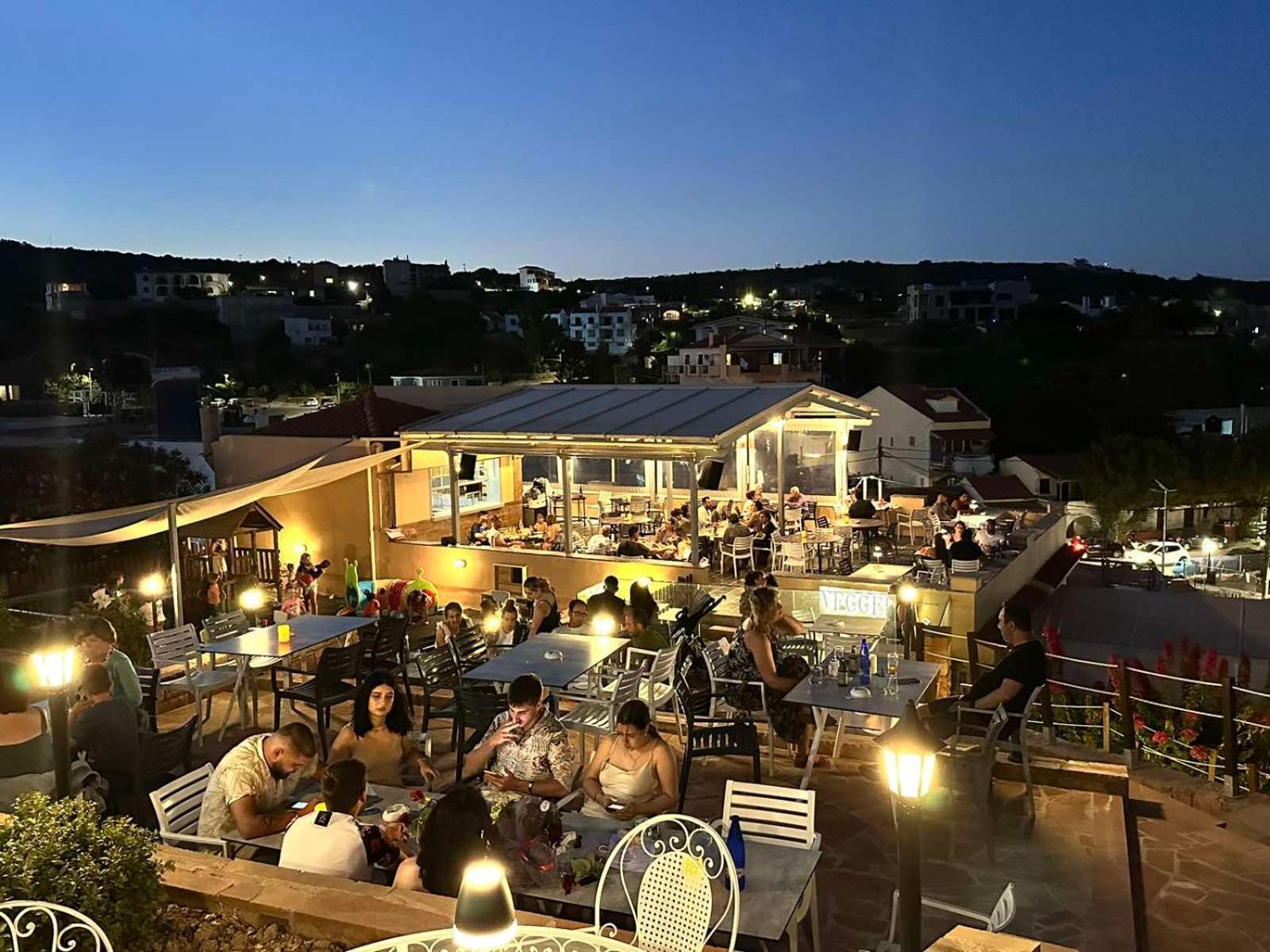 Sun Village Hotel Apartments Megás Limniónas Eksteriør bilde