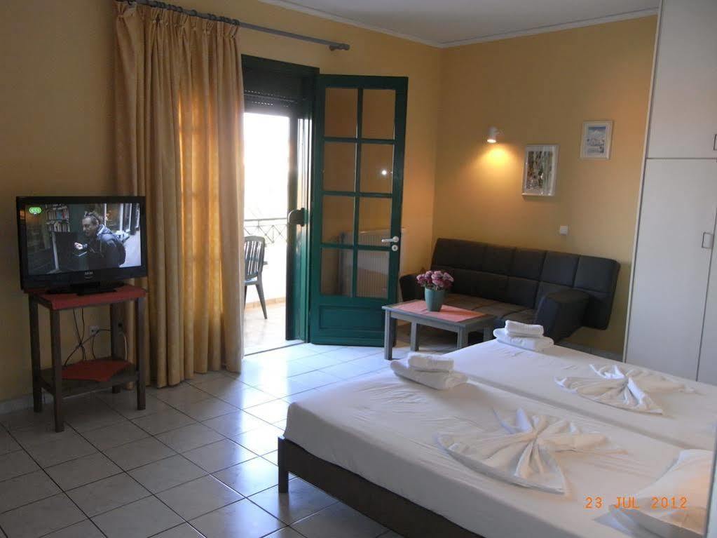 Sun Village Hotel Apartments Megás Limniónas Eksteriør bilde