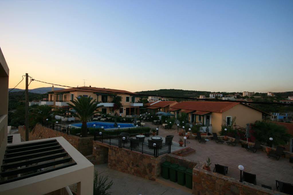 Sun Village Hotel Apartments Megás Limniónas Eksteriør bilde