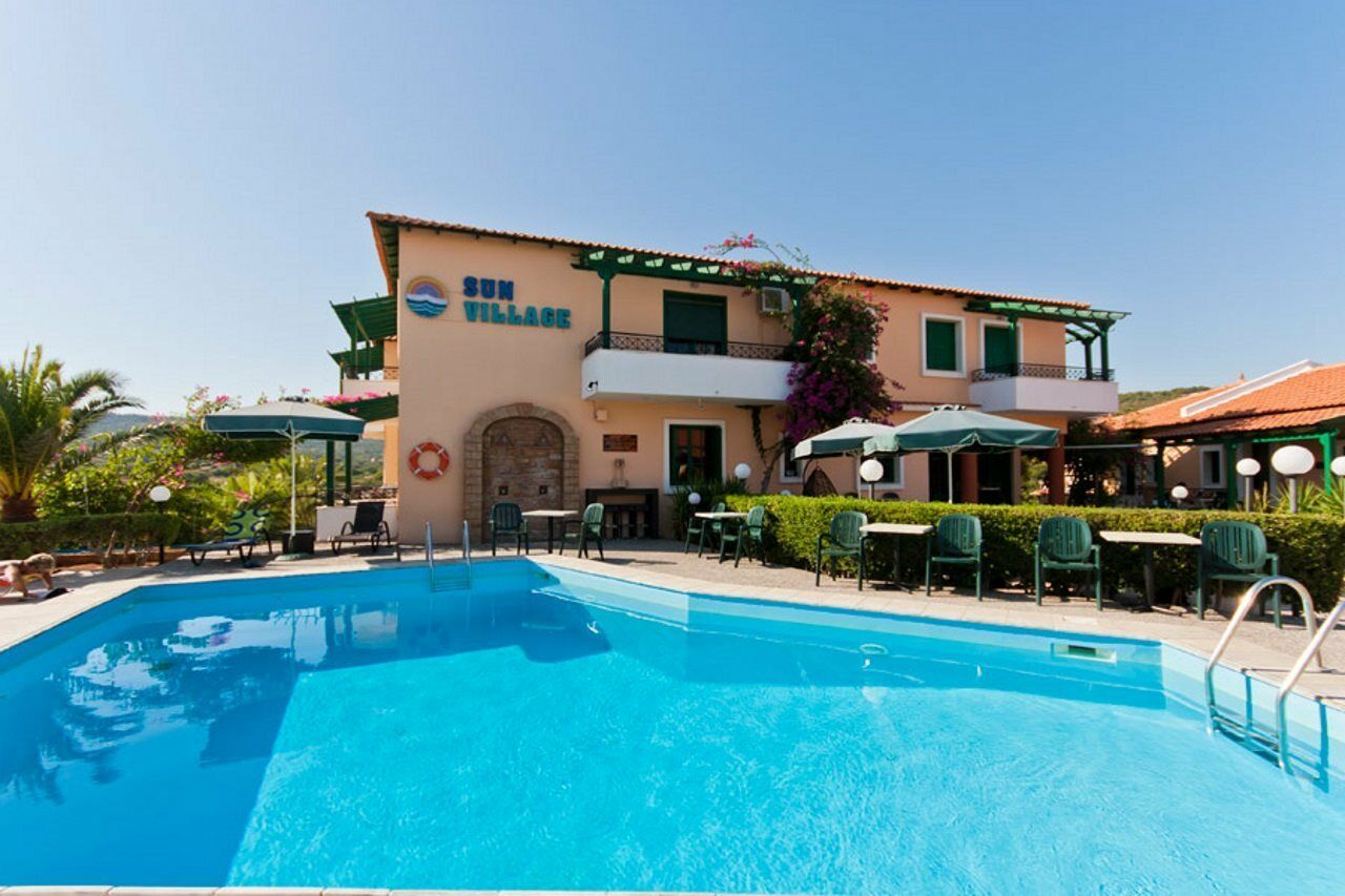 Sun Village Hotel Apartments Megás Limniónas Eksteriør bilde