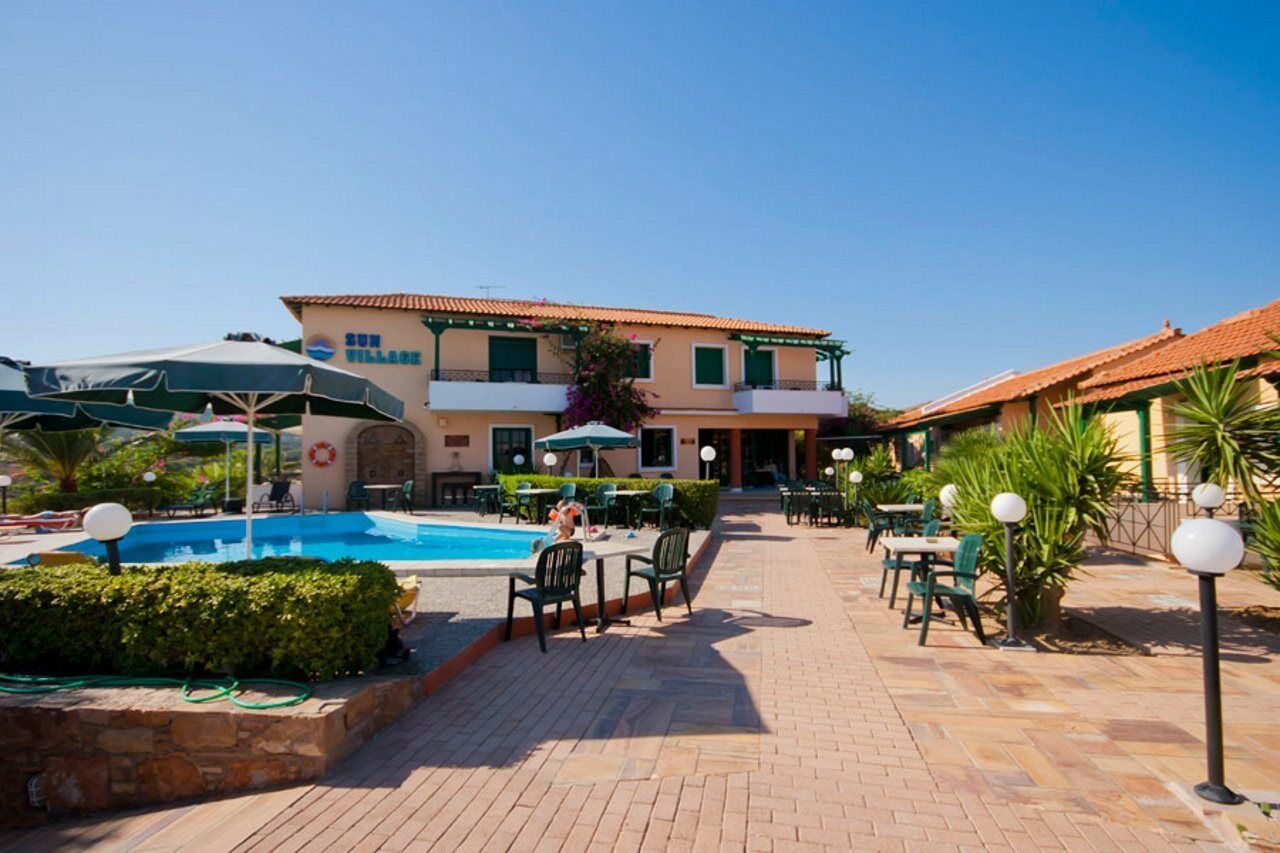 Sun Village Hotel Apartments Megás Limniónas Eksteriør bilde