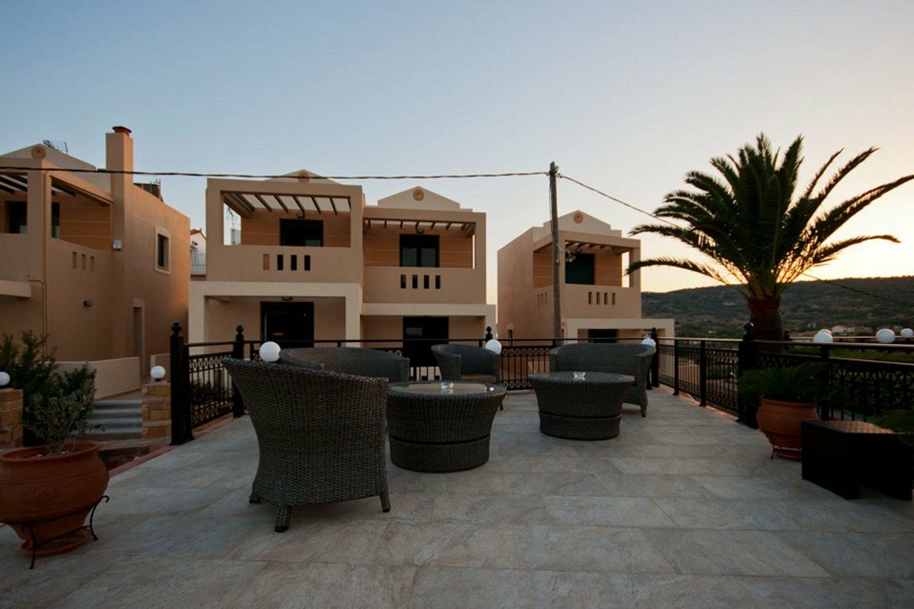 Sun Village Hotel Apartments Megás Limniónas Eksteriør bilde
