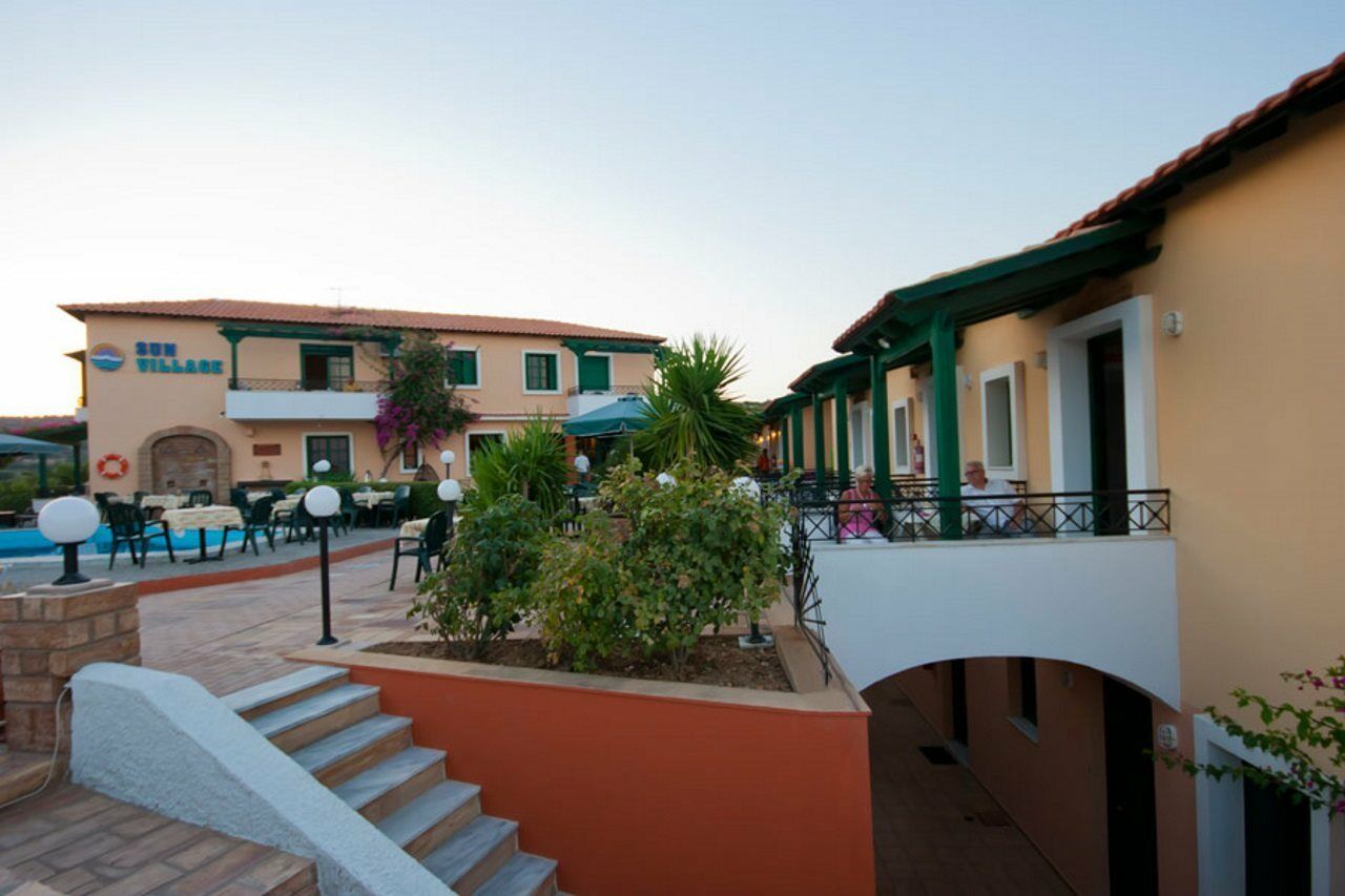 Sun Village Hotel Apartments Megás Limniónas Eksteriør bilde